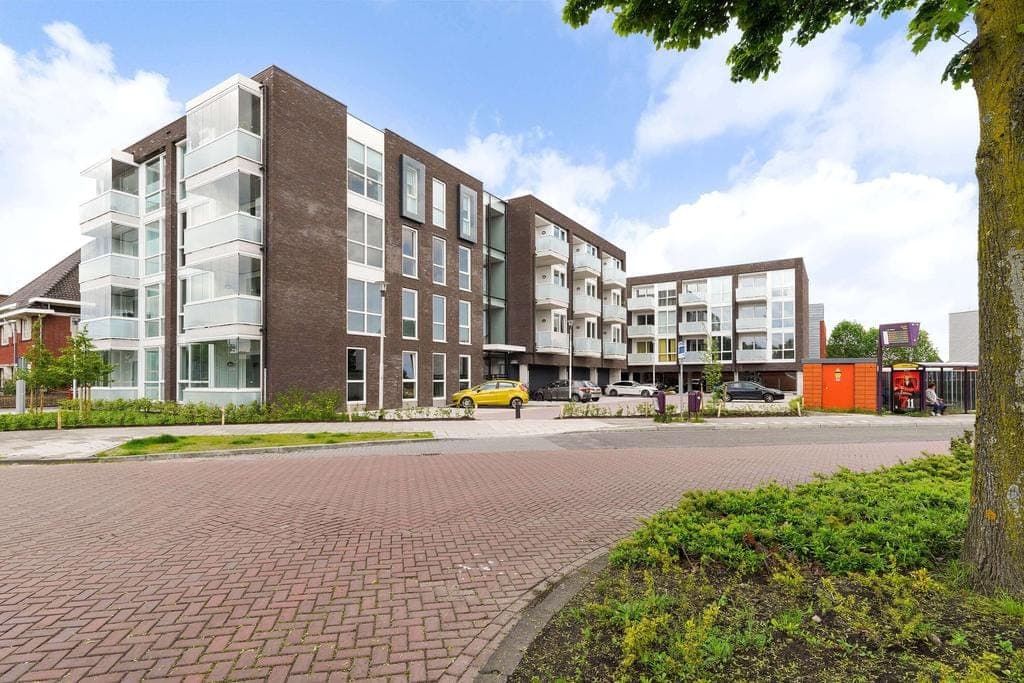 Stationsplein 18, 5121 EA Rijen - Foto 1