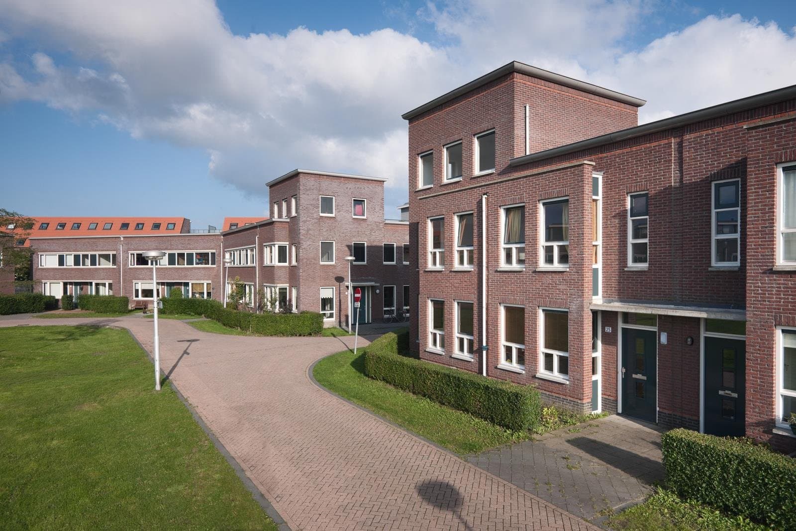 Nachtvlinderplantsoen, Utrecht - Foto 1