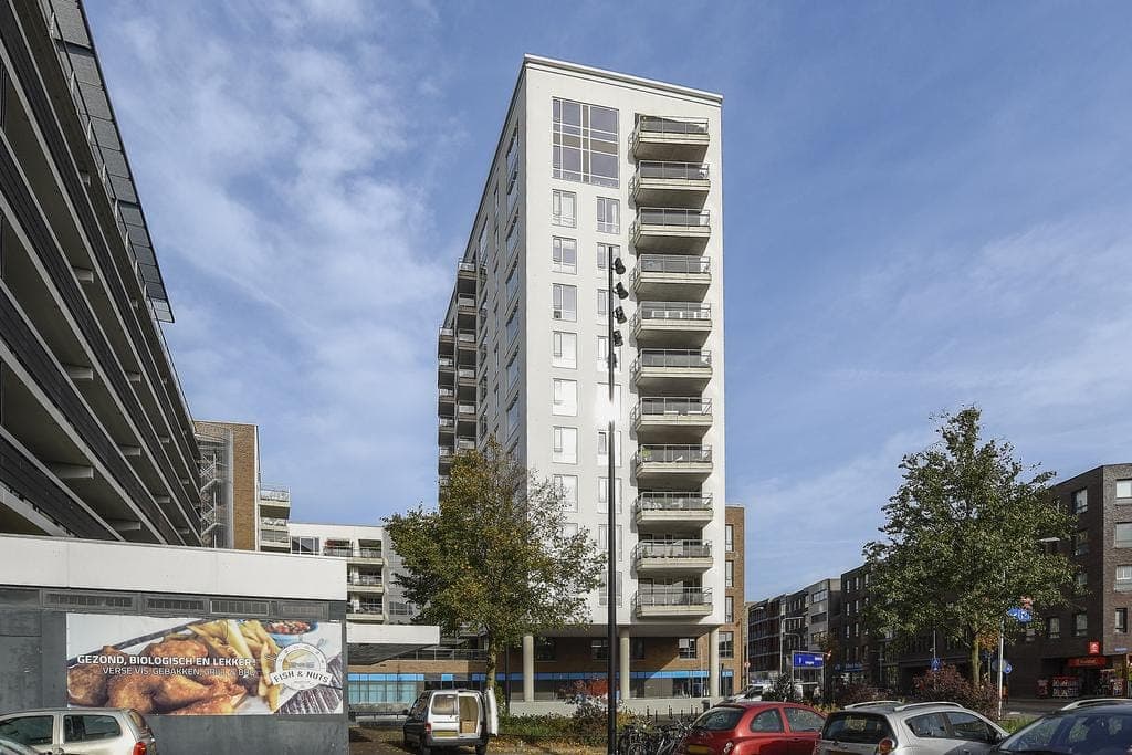 Piusplein, Tilburg - Foto 1