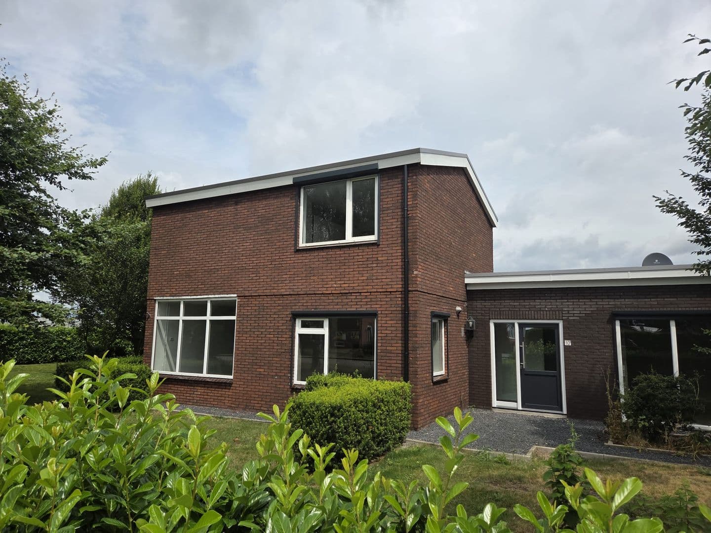 Warmoesweg, Erica - Foto 1