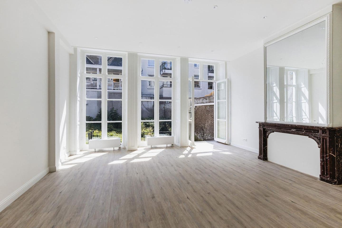 Lange, Den Haag - Foto 1